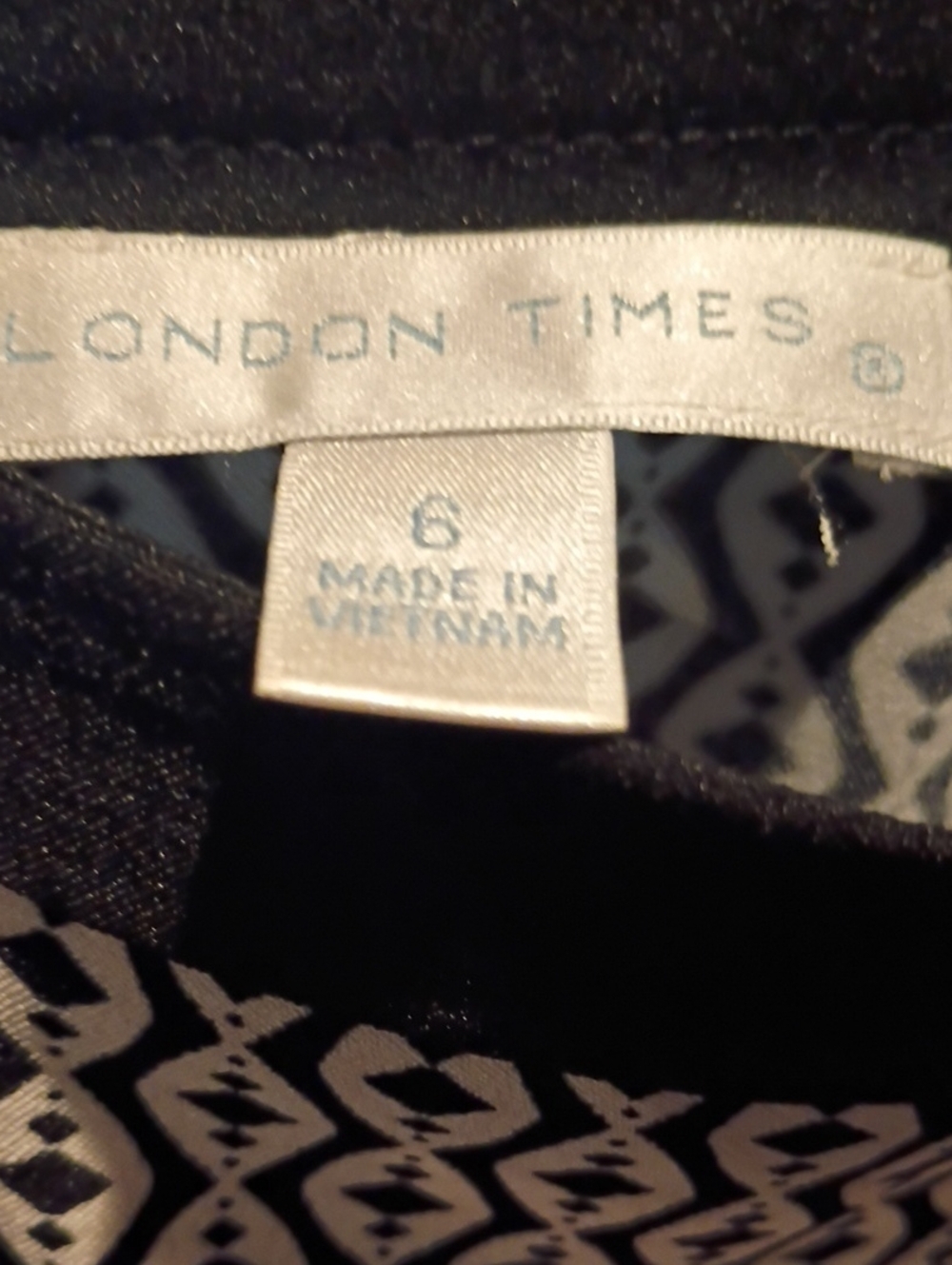 LONDON TIMES Geometrically Designed Dress in Teal, Black and White